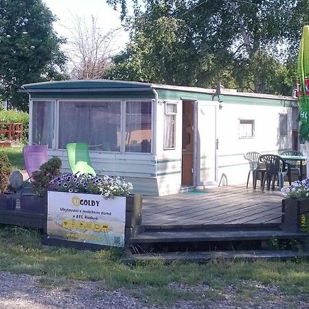 Mobilni Dum U Goldy Hotel Česká Skalice Buitenkant foto
